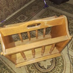 FREE MAGAZINE RACK BASKET