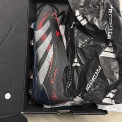 Predator Elite Laceless Fg Size 8.5