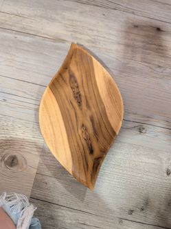 Leaf-Shaped Wooden Serving Tray