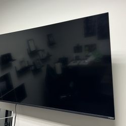 VIZIO 50” Flat Screen tv 