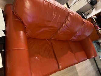Leather Sofa – Comfortable, Sturdy & Ready for Pickup