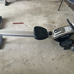 Titan Fitness Rowing Machine Model Magrow 