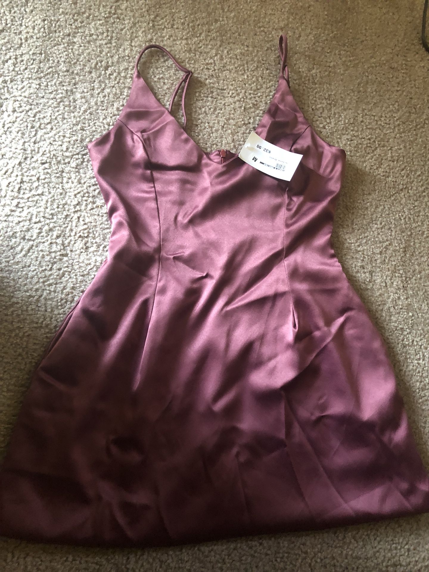 Laura's boutique selena dress (size medium)