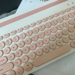iPad Keyboard - NEED GONE ASAP