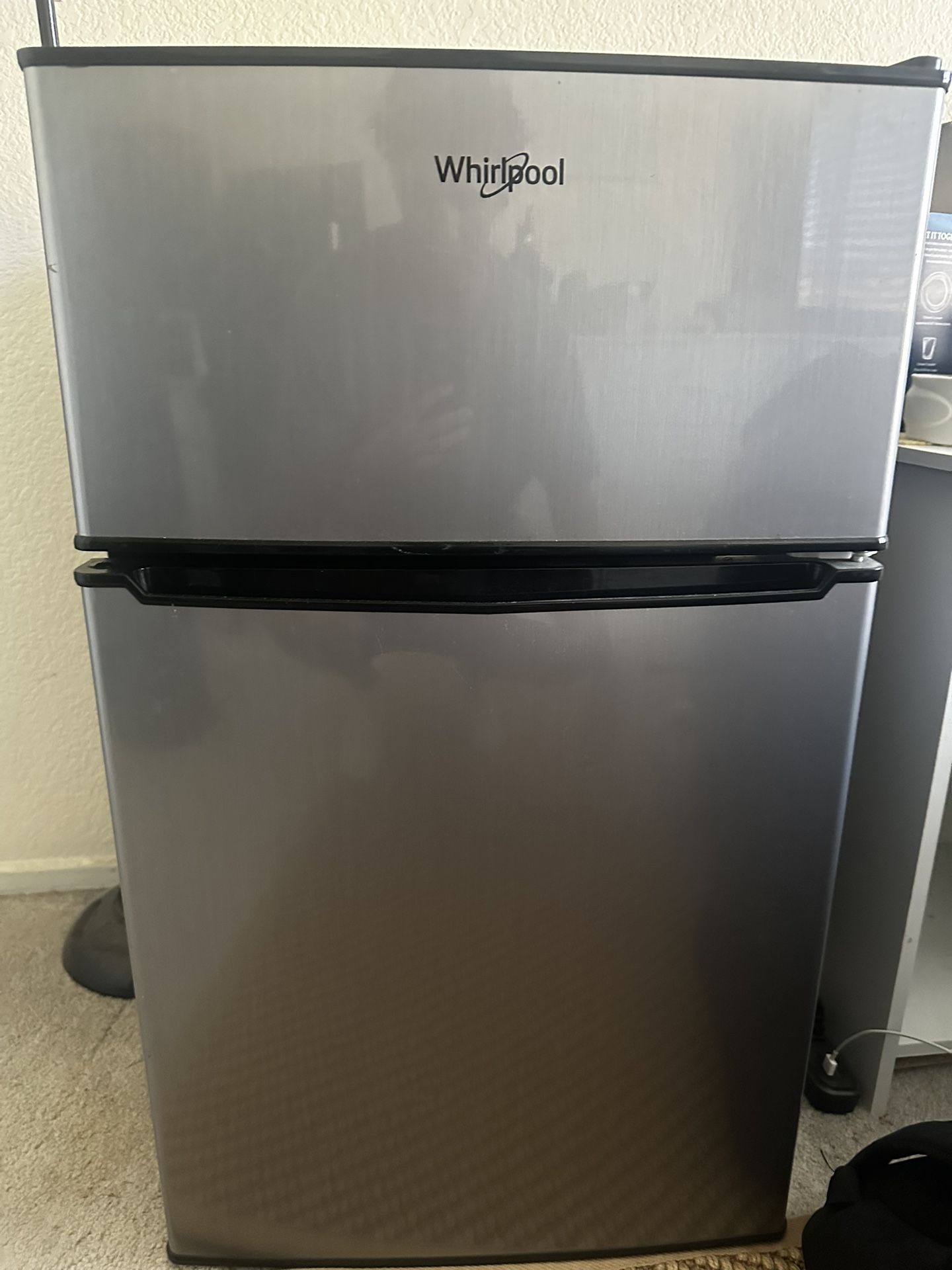 Mini Fridge With Freezer