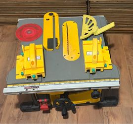 DeWalt DWE7485 Table Saw + Crosscut Sled, GRR-Rippers, Diablo Blade & Extras