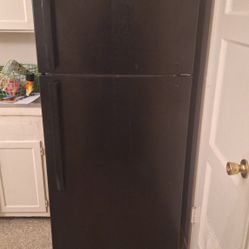 Moving Sale! -Kitchen Appliances 