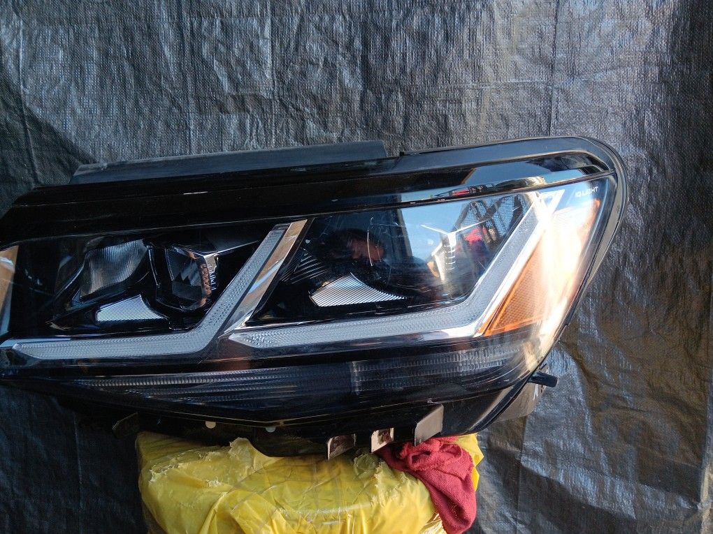 2021 2022 2023 Volkswagen Atlas Headlight Lh Side Driver Side