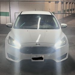 2016 ford focus SE  for sale / trade