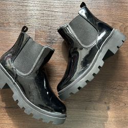 New Kids Shoes, Size 4US