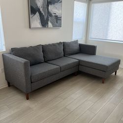 Beautiful Sectional Couch  In Excellent Condition