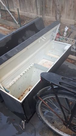 Tool box for truck side reel