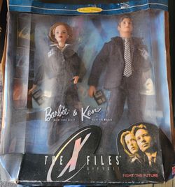 BARBIE & KEN THE X FILES.
