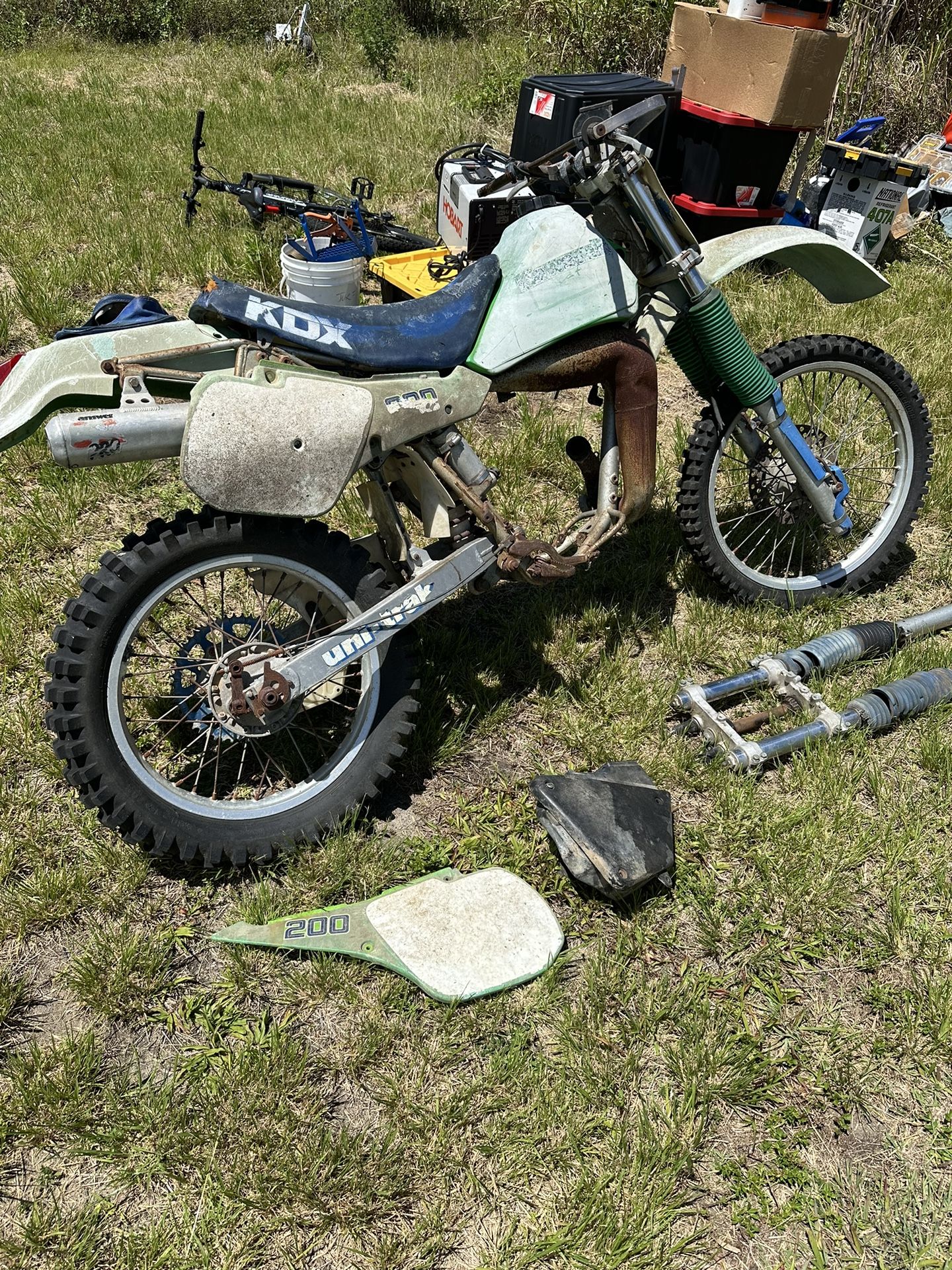 1986 Kawasaki KDX200