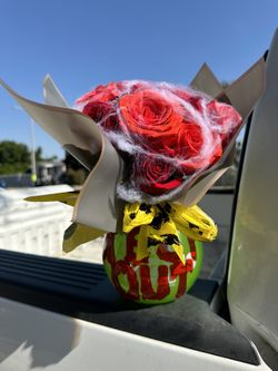 Buzz Ball Arrangement