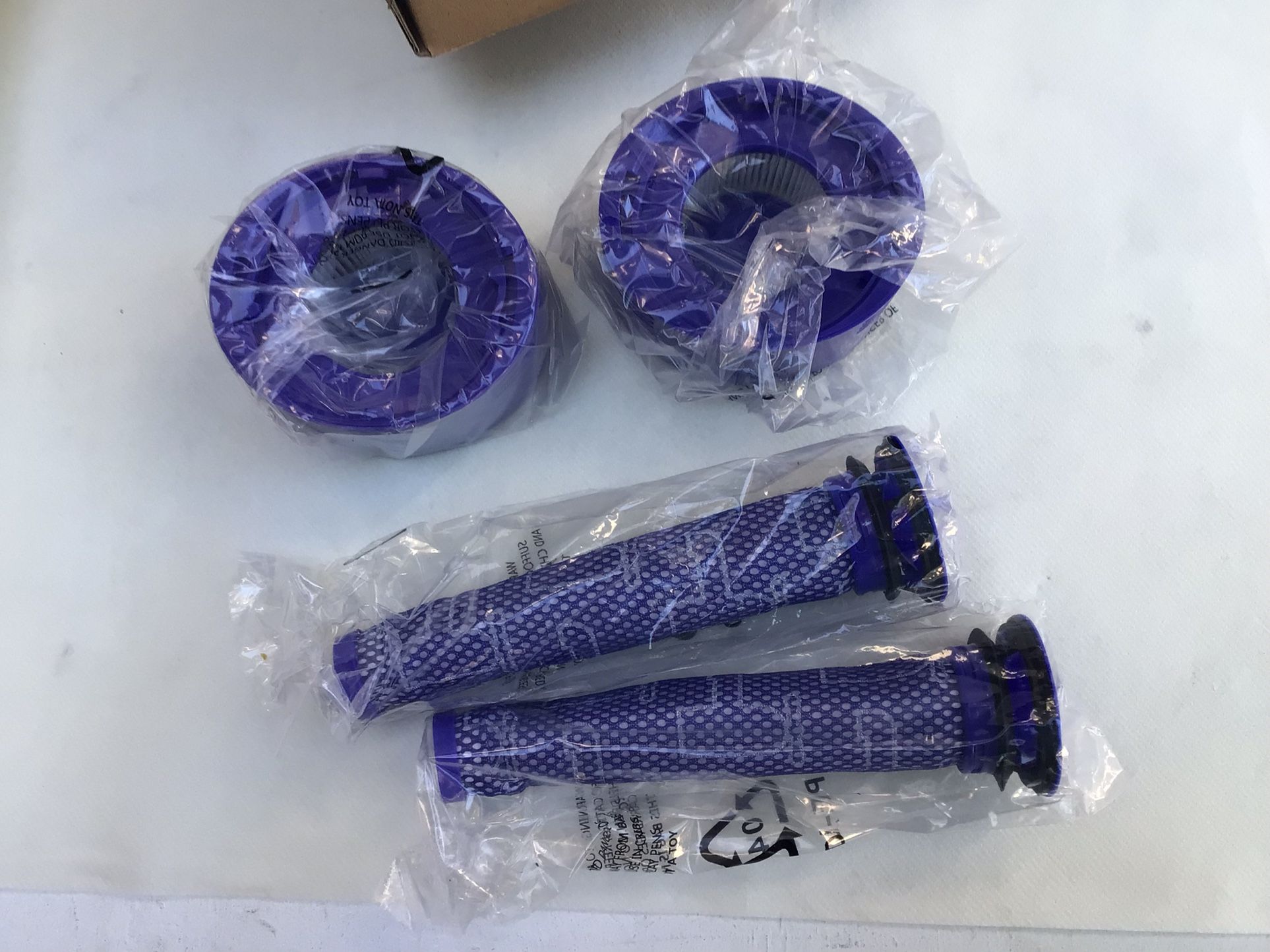 For DYSON V7 V8 Vacuum ( 2pcs Pre Motor Filter + 2pcs HEPA Filter ) 4 Pack