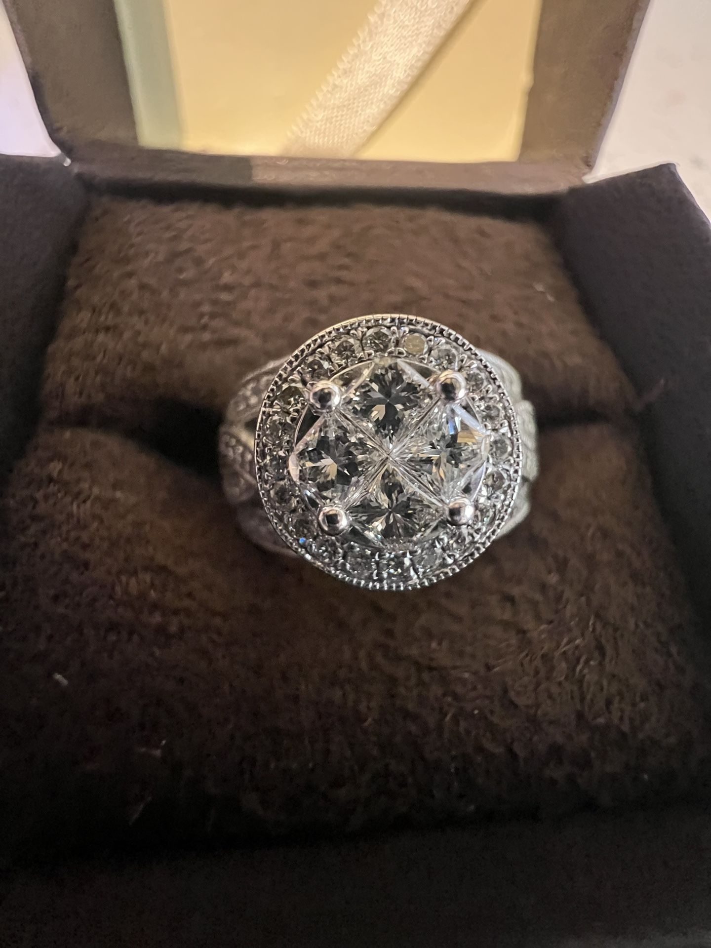 Lady's 14KT White Gold Engagement Ring