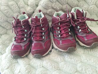 Girls Merrill Hiking Boots sz 13 and sz 1