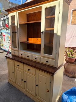 Indoor cabinet