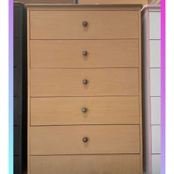 5 drawers dresser / Five drawers dresser / Cajonera
