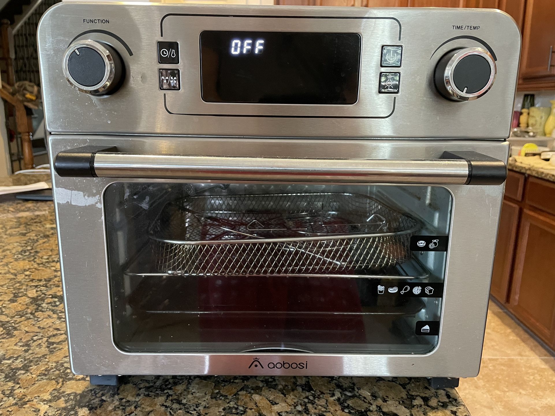 Air Fryer In Great Condition Like New With Accessories