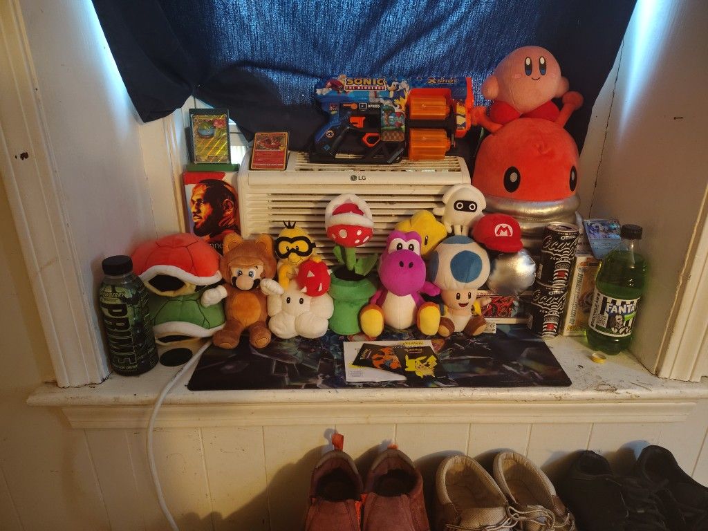 Huge Mario Plushie Lot