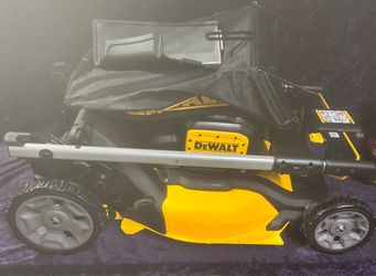 🧰NEW🧰 Dewalt 20v 21in push mower! $200! Address in description ⬇️