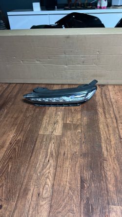 2018-2021 Hyundai Kona Upper Driver Day Time Running Light Lamp 92207-J9010