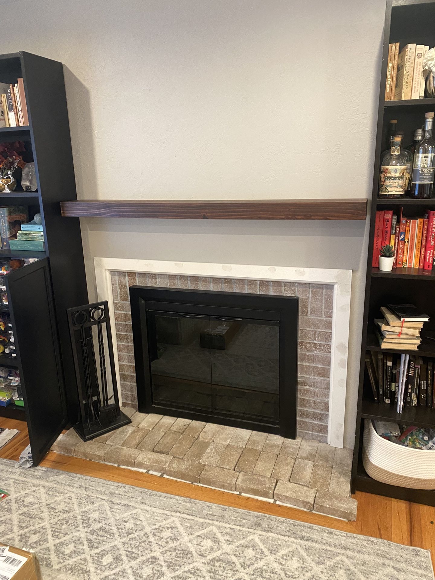 Floating mantle