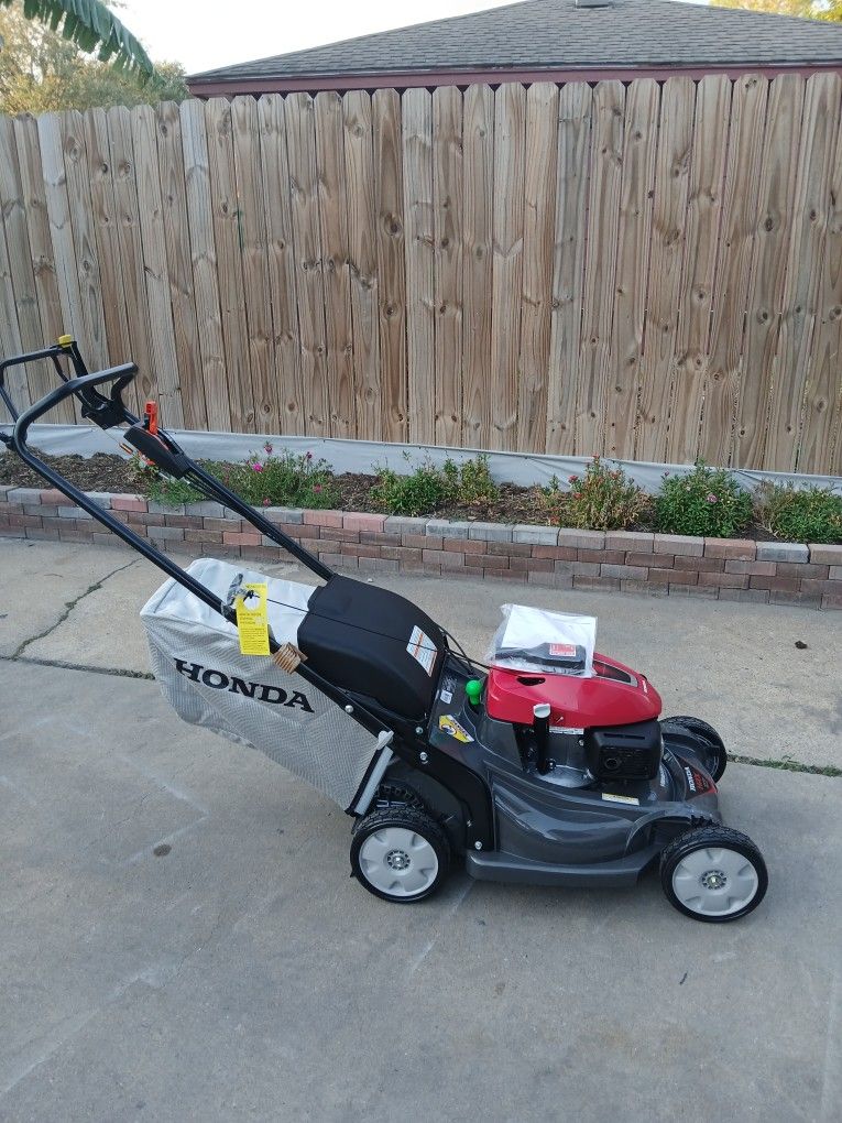 .NEW HONDA HRX217 HYA ESTA Nueva