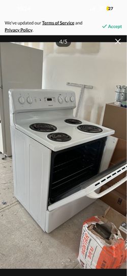 Hotpoint Stove $100