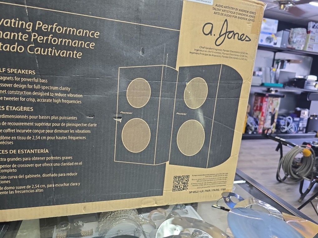 Pioneer Bookshelf Speakers New