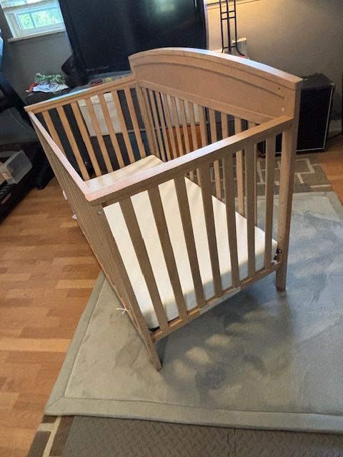 GRACO Baby Crib