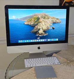 Mac Os Catalina excellent Apple computer all in one. 21.5 inches.