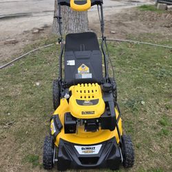 DEWALT
21 in. 196cc E-GOV Engine 3-in-1 Gas RWD Self-Propelled Lawn Mower with High Rear Wheels