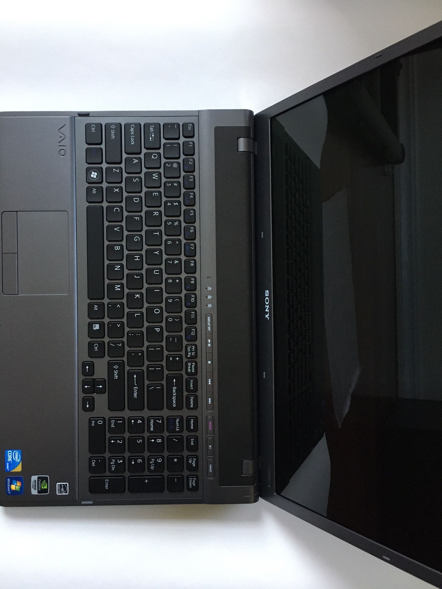 Sony VIAO Laptop, 16.4” Screen, i7 Core, 320GB HDD, 4GB RAM, Windows 10 Pro, SN#54034648 3002180 (New, Open Box)