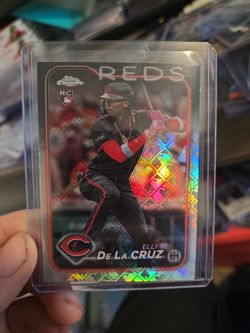 Elly De La Cruz  RC Logofractor 