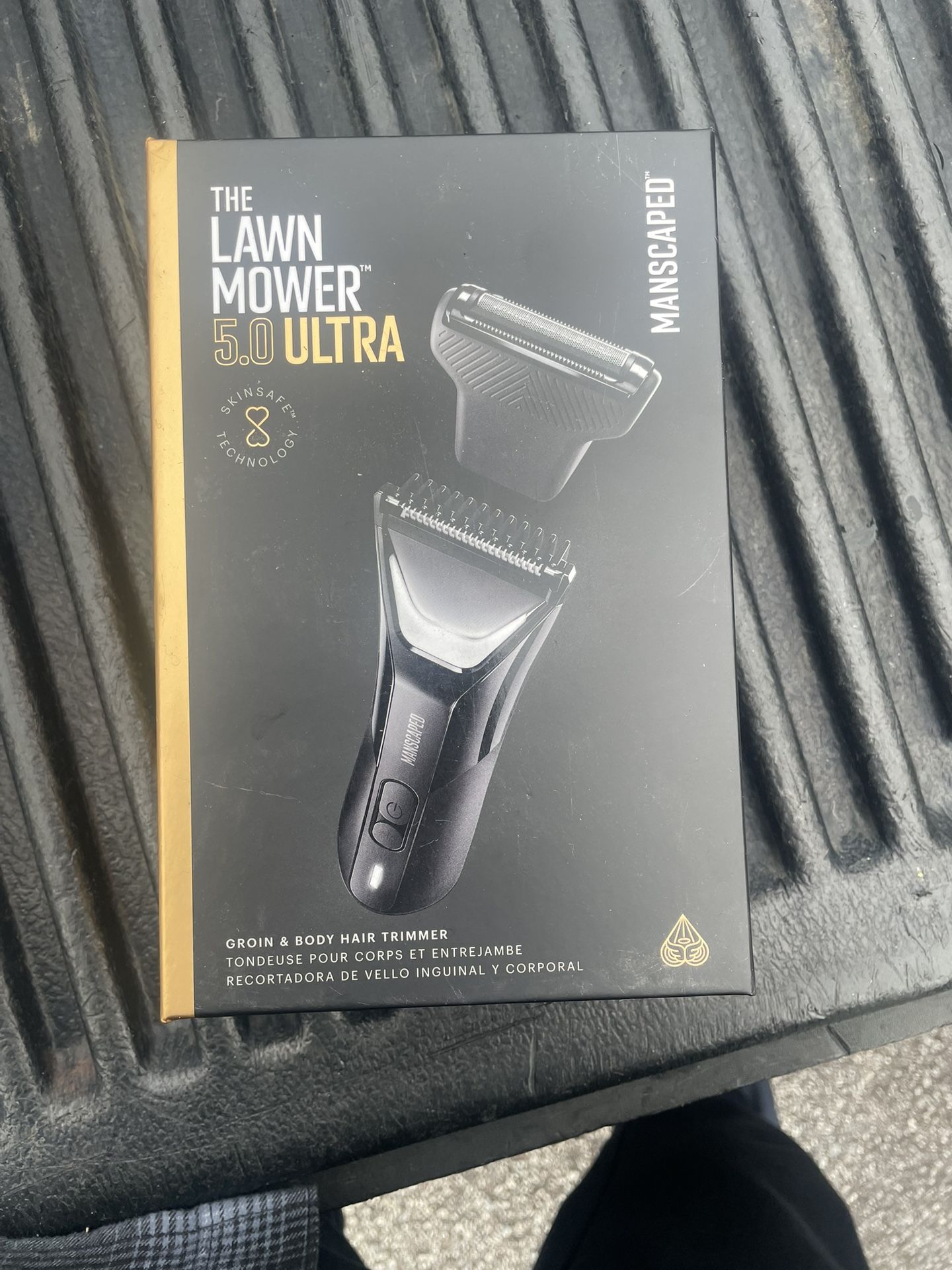 MANSCAPED® The Lawn Mower® 5.0 Ultra Groin & Body Hair Trimmer