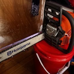 Husqvarna  Chainsaw