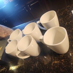 6 Corelle Mugs.. Like New