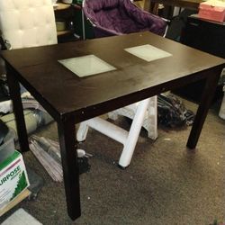Small Dining Room Table Or Kitchen Table. A Few Marks A Scratch Pencil Would Cover Up, But Decent Shdpe
