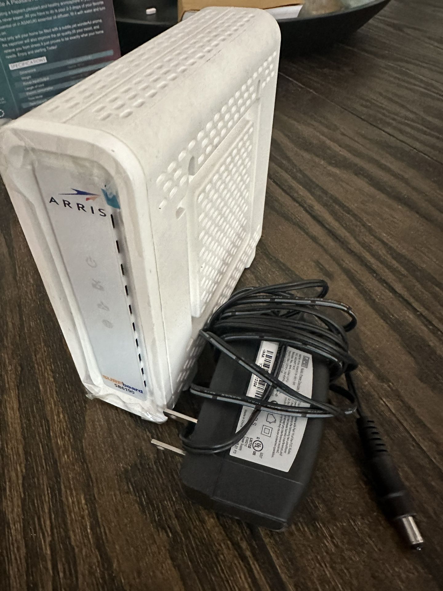 Arris Surfboard SB6190