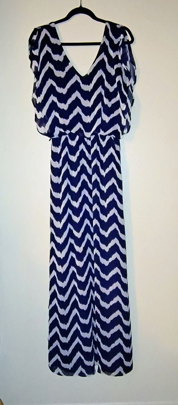 Lucy Love Villa Ivory & Navy Blue Print Maxi Dress 