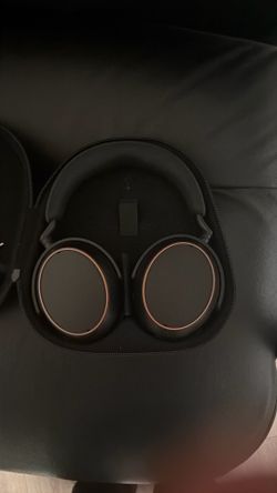 Headphones Sennheiser MOMENTUM 4