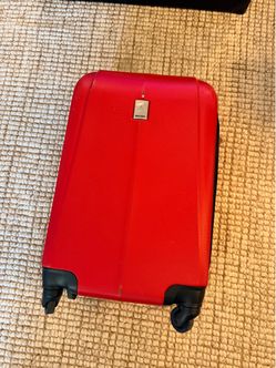 Delsey Hard Shell Spinner Luggage