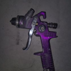 Central Pneumatic Gravity Feed Spray Gun