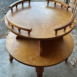 Round Table 