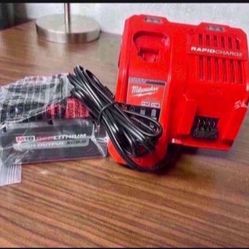 Milwaukee M18 8.0 AH Battery Rapid Charger Kit 