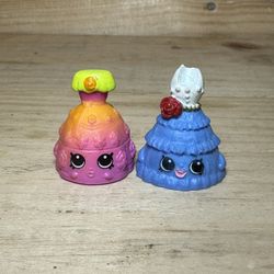 Shopkins: Season 8 America's Delores Dress & Season 3 Dressica