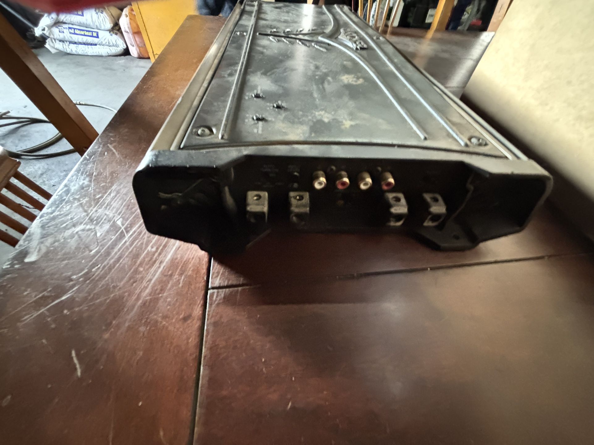 selling 2 Rockford Fosgate  and kicker amp 